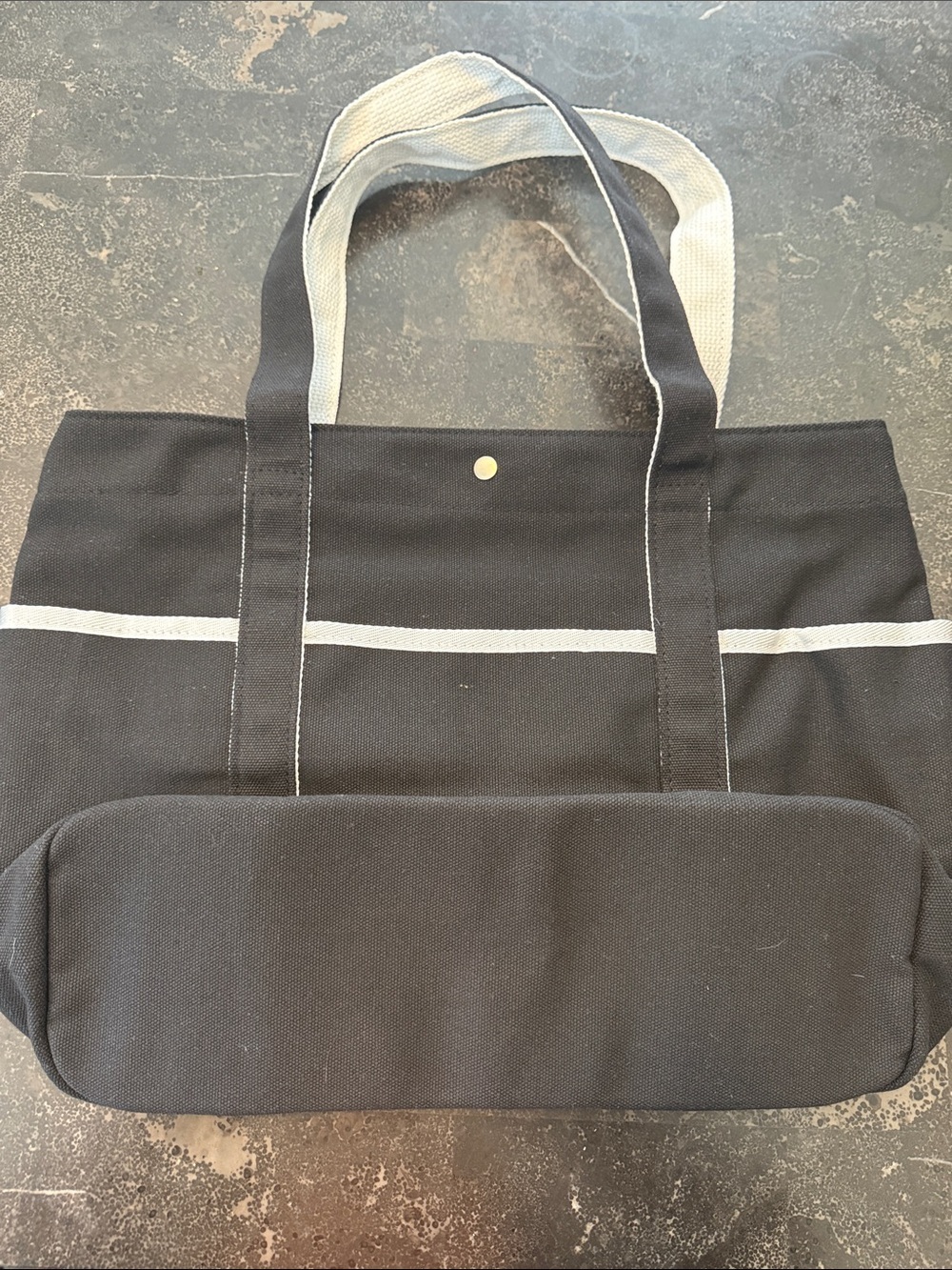 NWOT lululemon athletica Black canvas Tote - Picture 2 of 4